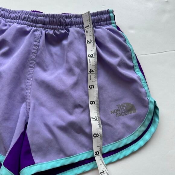 North Face Athletic Shorts Lined - Stain, No Tags - Picture 6 of 7